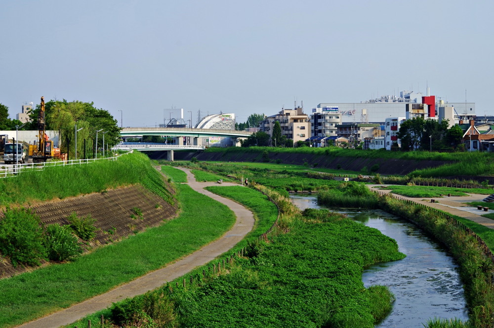 川のある風景